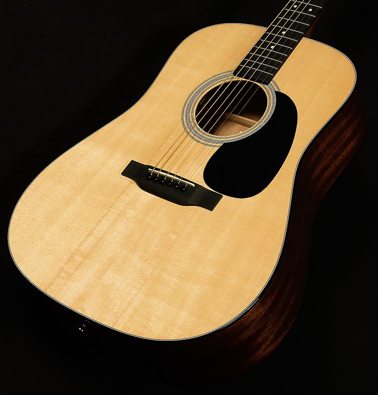 Акустическая гитара Martin Guitars Road Series D-12E