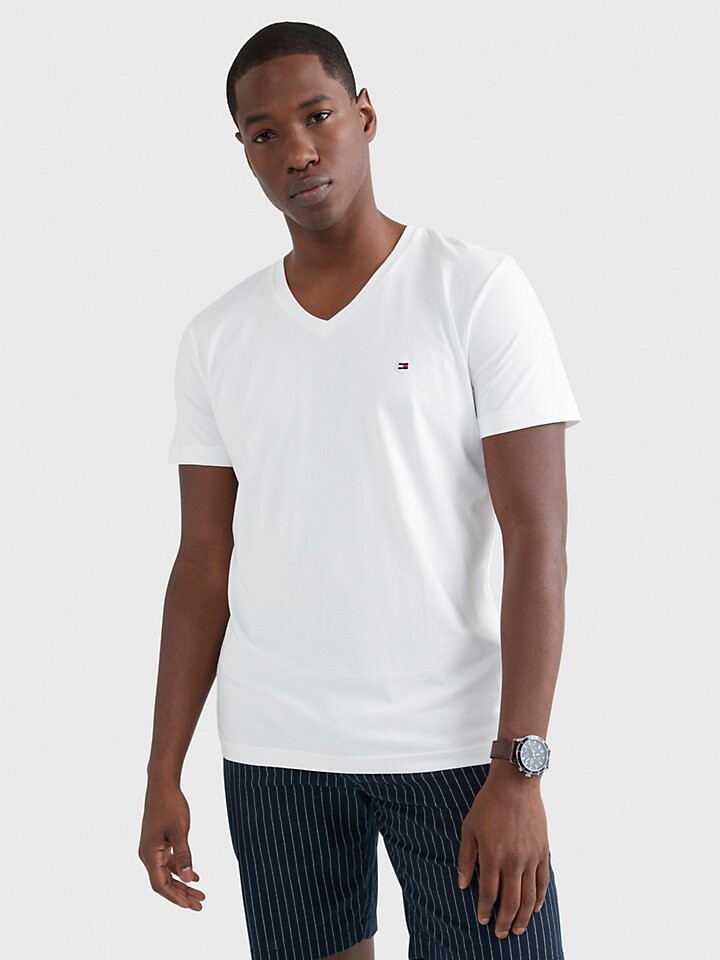 

Приталенная однотонная футболка с v-образным вырезом Tommy Hilfiger