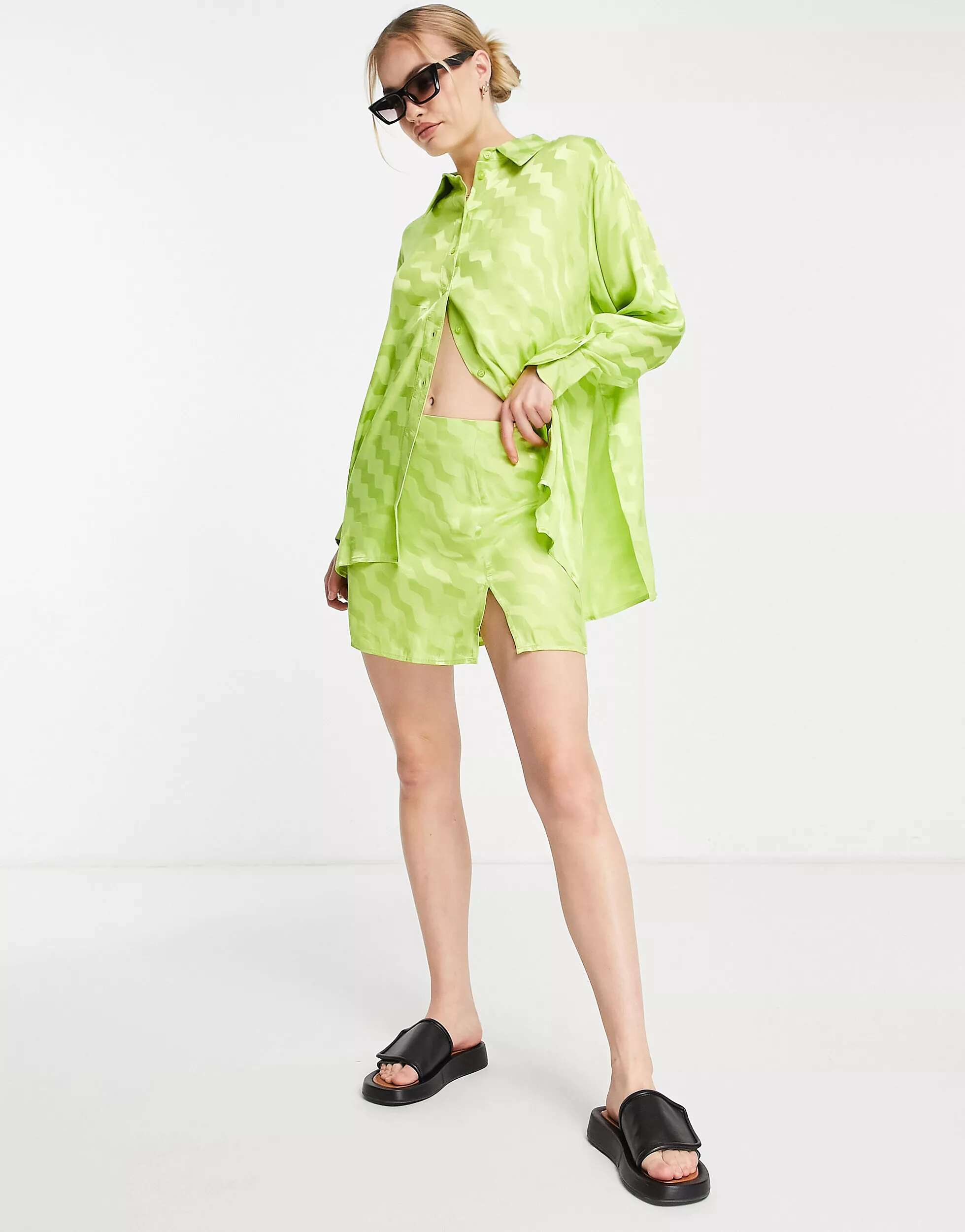 Жаккардовая мини-юбка Topshop цвета зеленовато-желтого цвета