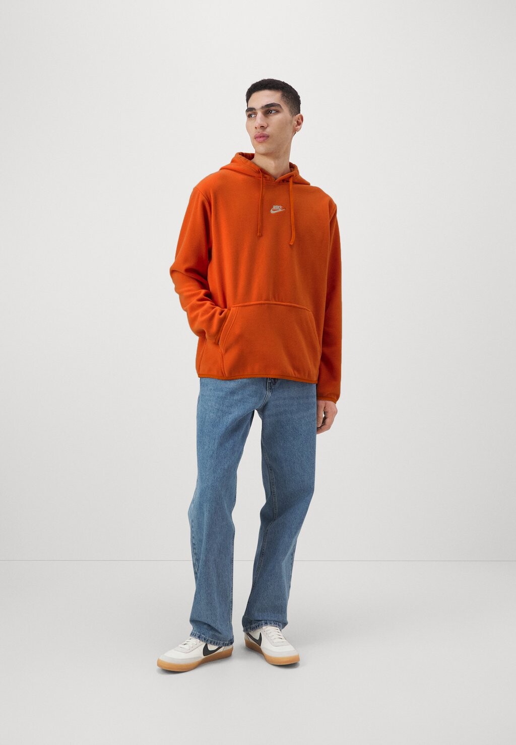 

Толстовка Nike CLUB HOODIE, цвет костра оранжевый