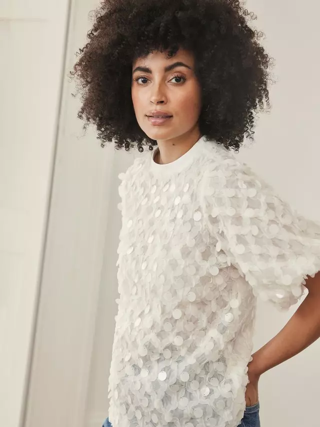 

Футболка Mint Velvet Sequin Mesh, кремовый