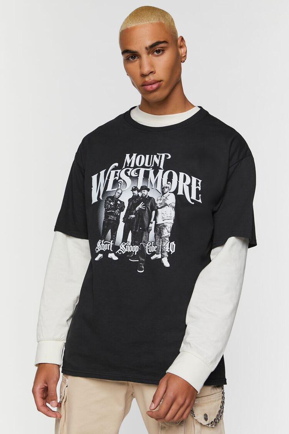 

Футболка с графическим рисунком Mount Westmore Forever 21, черный