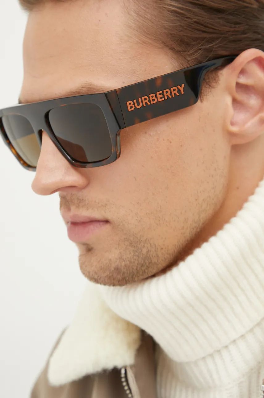 

Солнцезащитные очки Burberry, коричневый