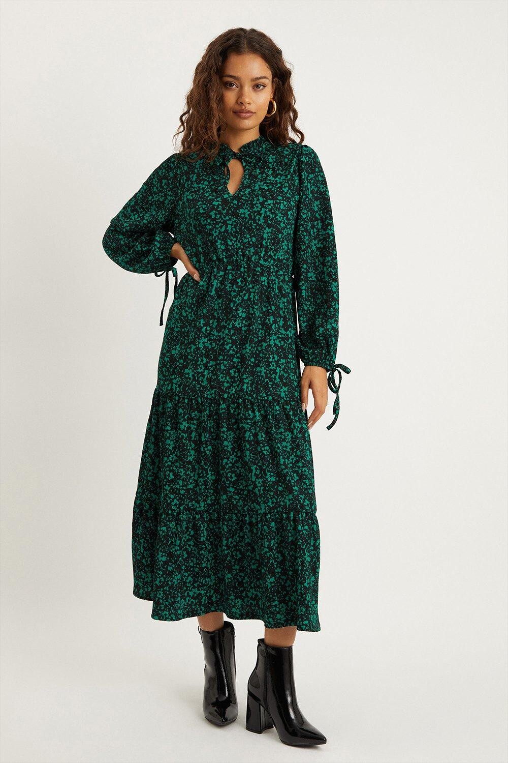 

Миниатюрное зеленое многоярусное платье миди в стиле Ditsy Dorothy Perkins, зеленый