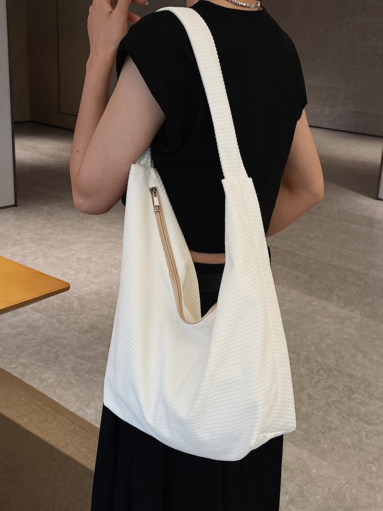 Легкая деловая повседневная минималистичная вельветовая сумка через плечо для девочек-подростков, бежевый