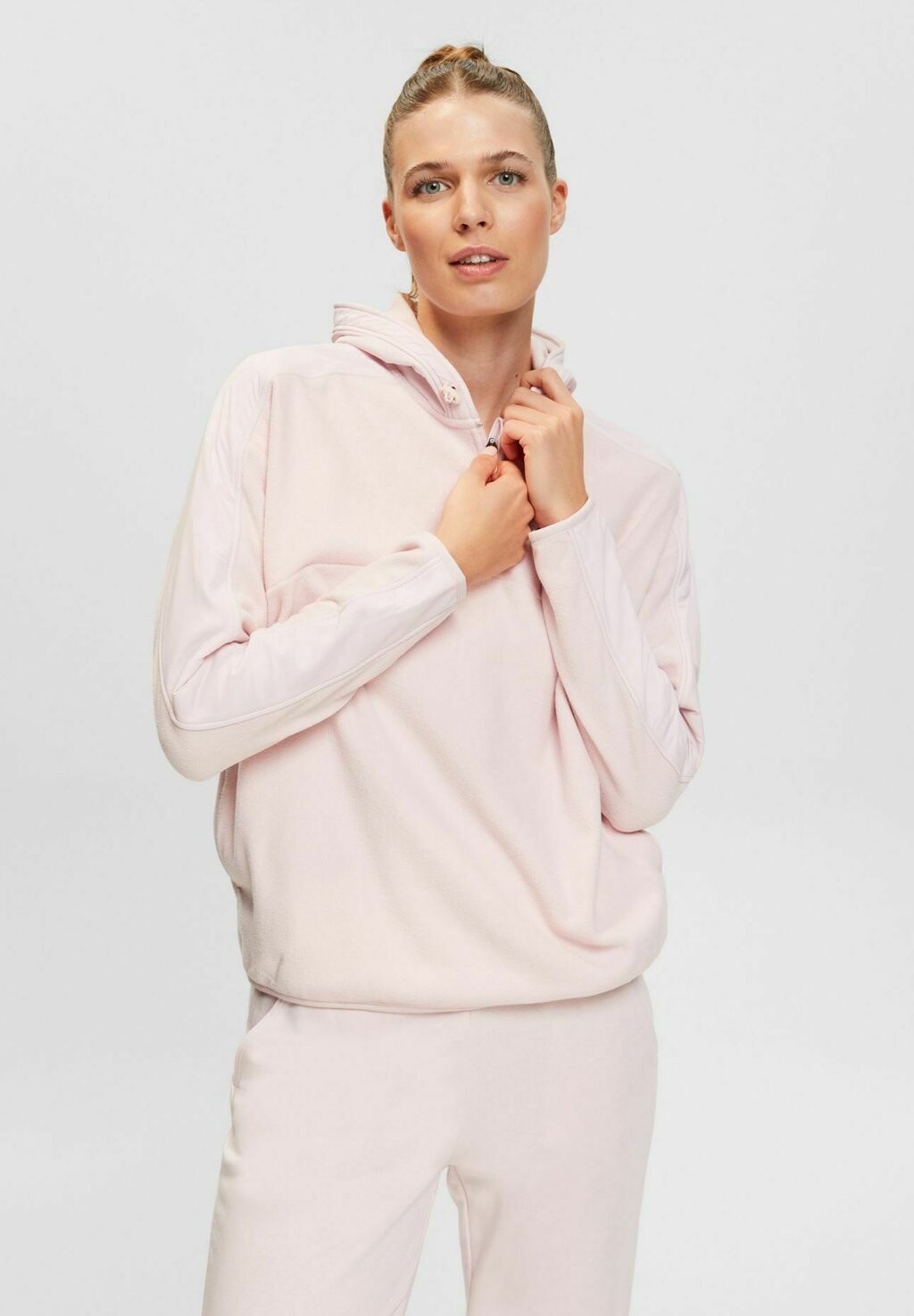 

Толстовка Esprit, светло-розовый