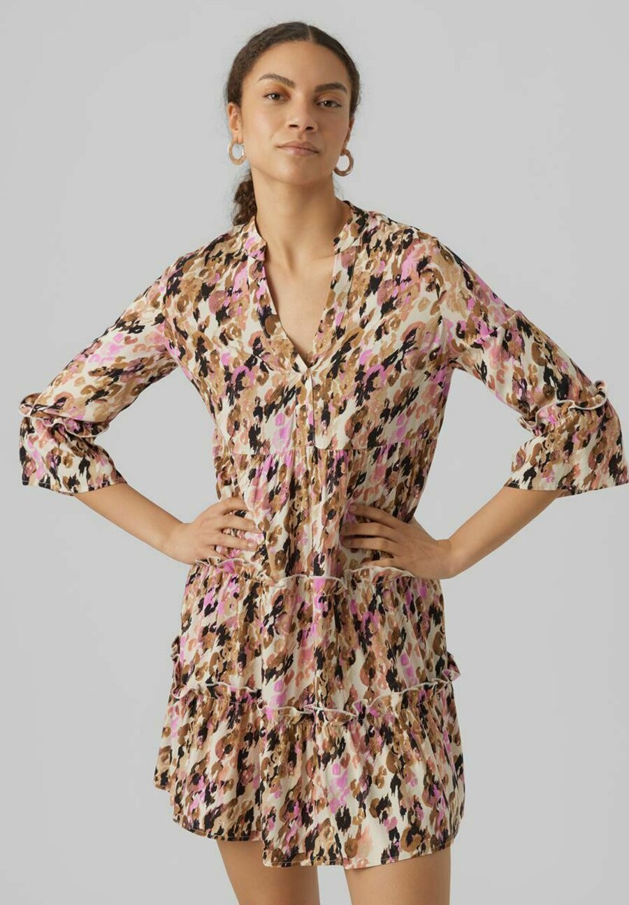 

Летнее платье Vero Moda