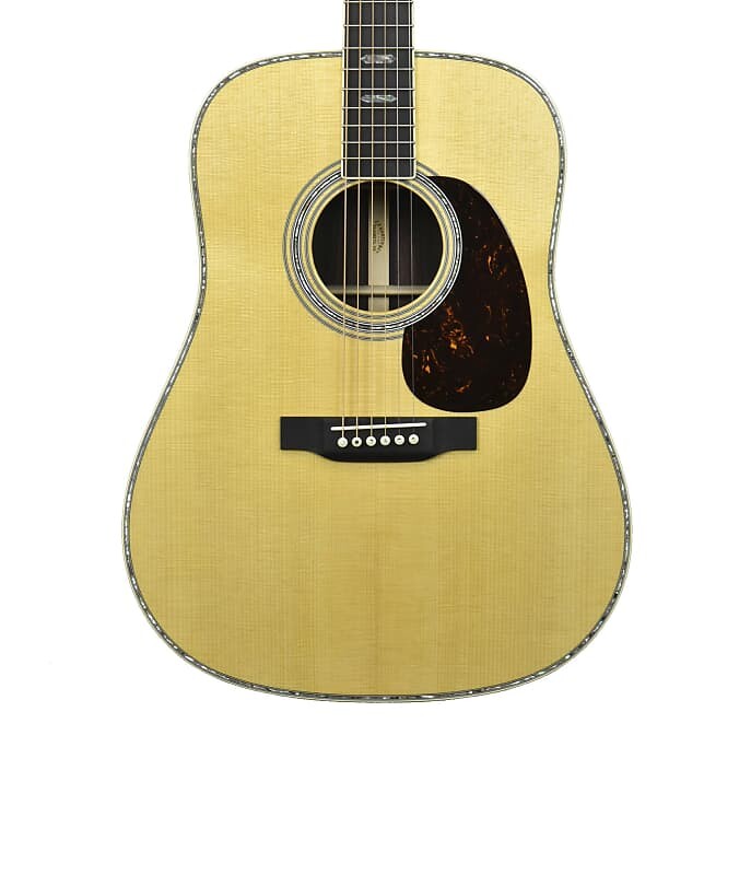 

Акустическая гитара Martin Standard Series D-41 Acoustic Guitar in Natural