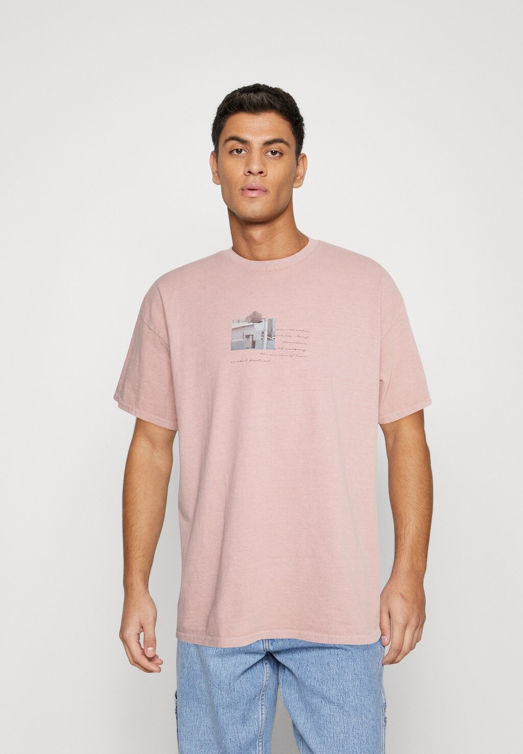 

Футболка с принтом BDG Urban Outfitters