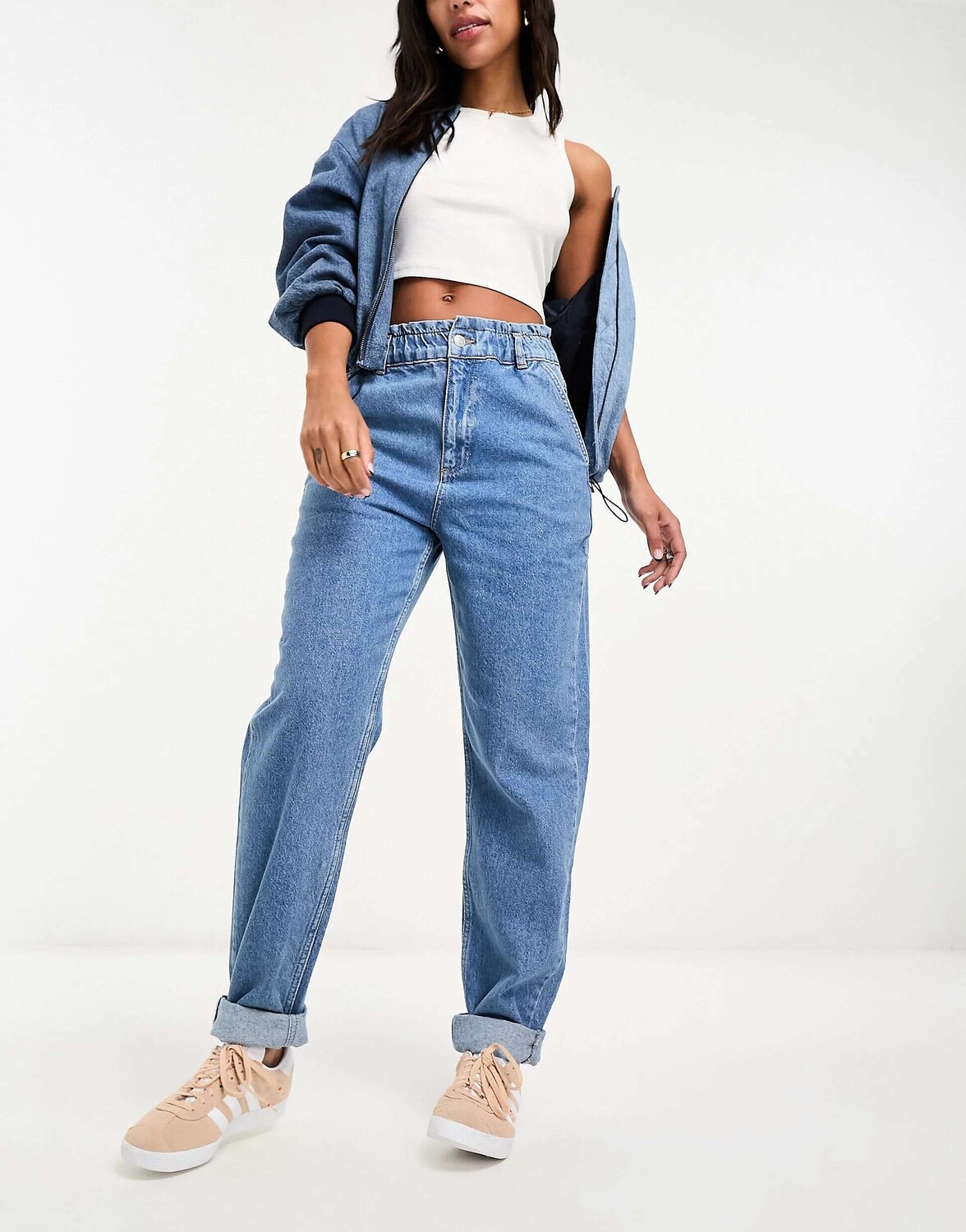 

Синие джинсы с бумажной сумкой ASOS