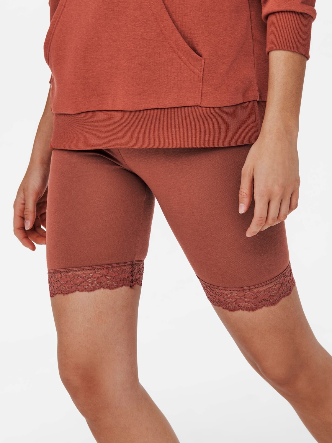 

Леггинсы JACQUELINE de YONG Kurze Hose JDYSALLY LACE SHORTS 2er Pack, черный