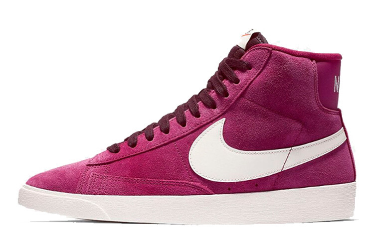 

Замша Nike Blazer Mid Vintage