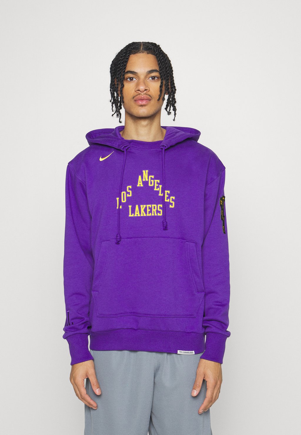 цена Толстовка Толстовка с капюшоном NBA LOS ANGELES LAKERS CITY EDITION Nike, цвет field purple