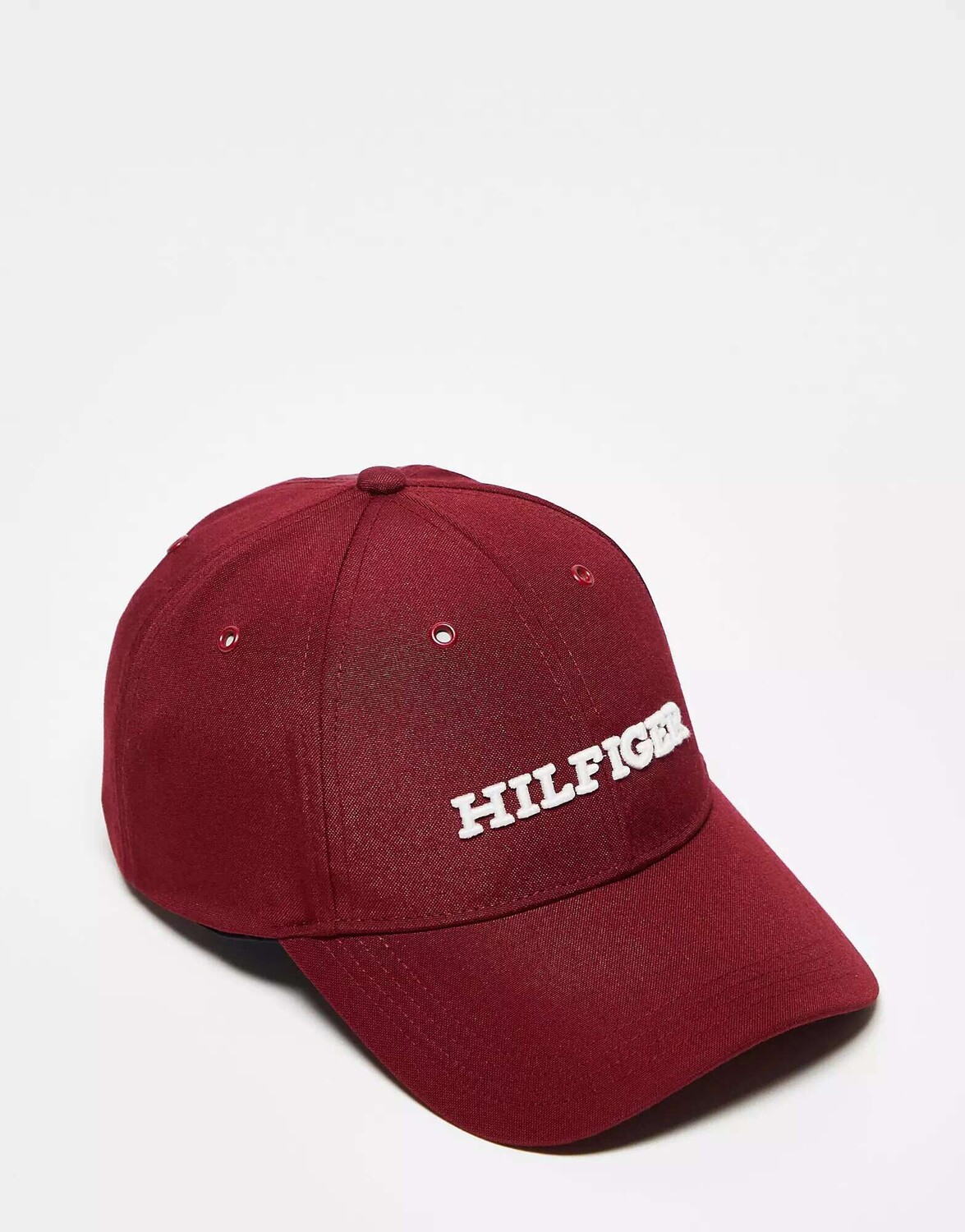 

Красная кепка с логотипом Tommy Hilfiger