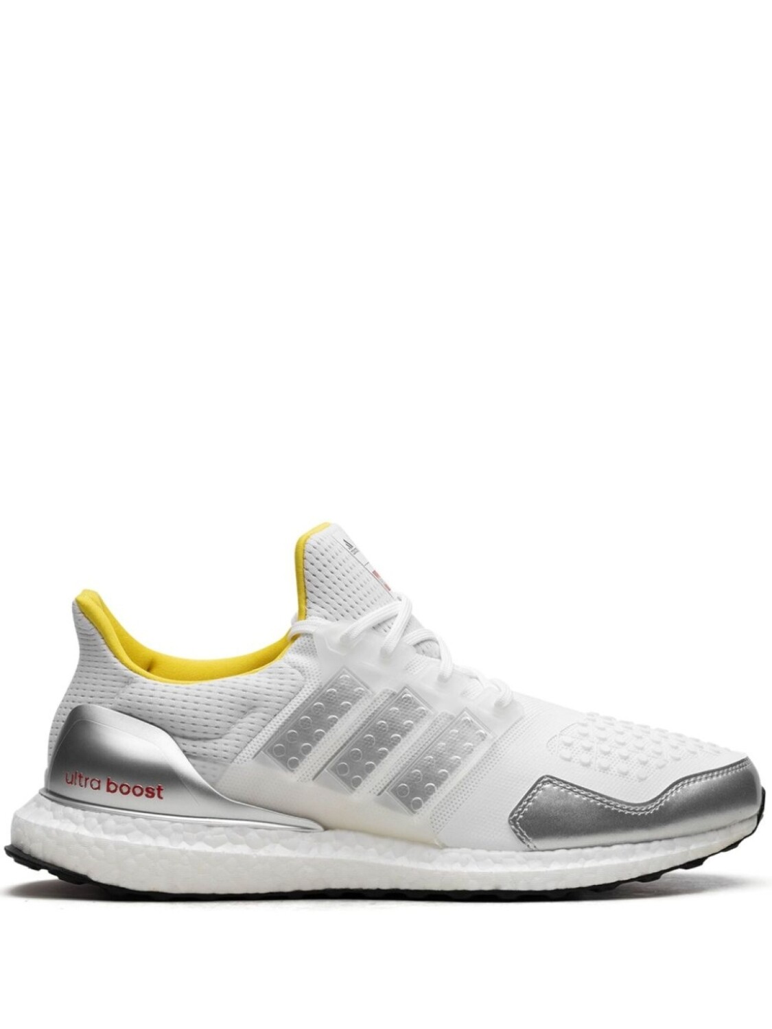 

Кроссовки UltraBoost на шнуровке Adidas, белый