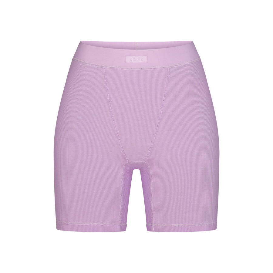 

Боксеры SKIMS Soft Lounge, цвет Sugar Plum