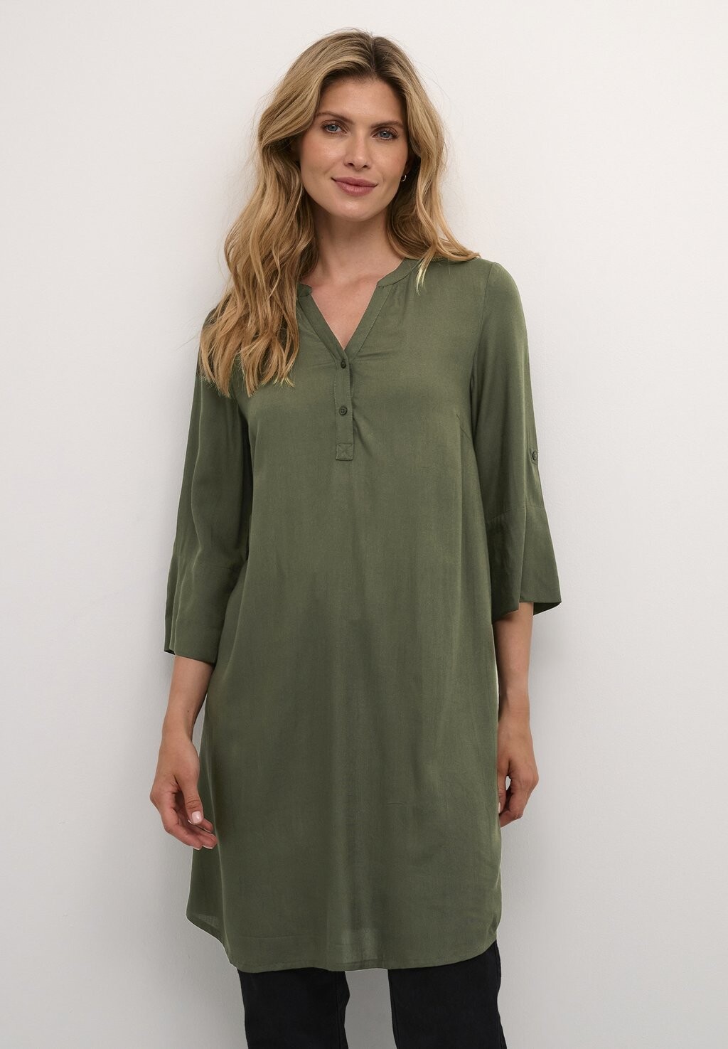 

Рубашка классическая Kaffe BPRILLA ROLL TAB SLEEVES, цвет grape leaf