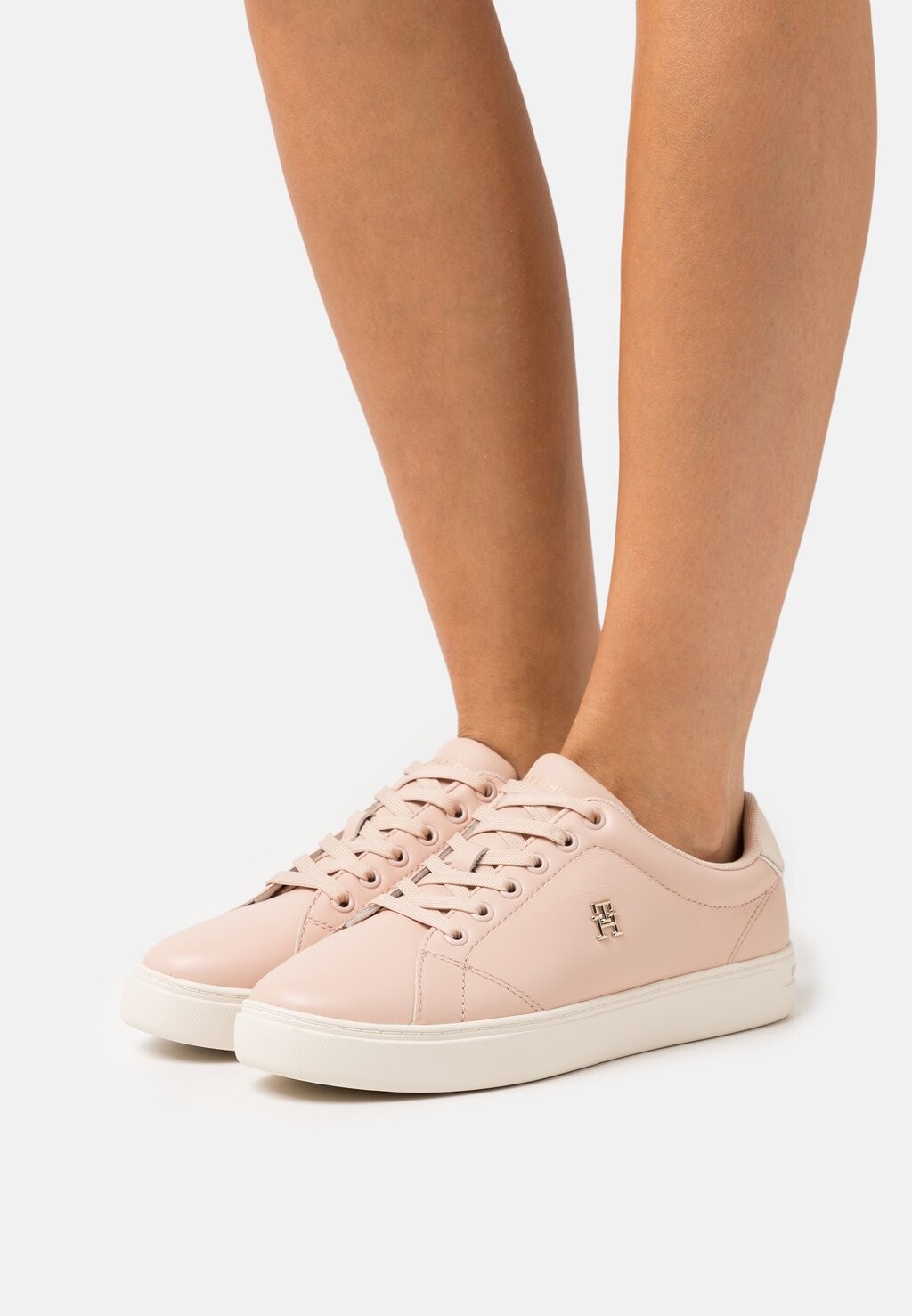 

Кроссовки Tommy Hilfiger