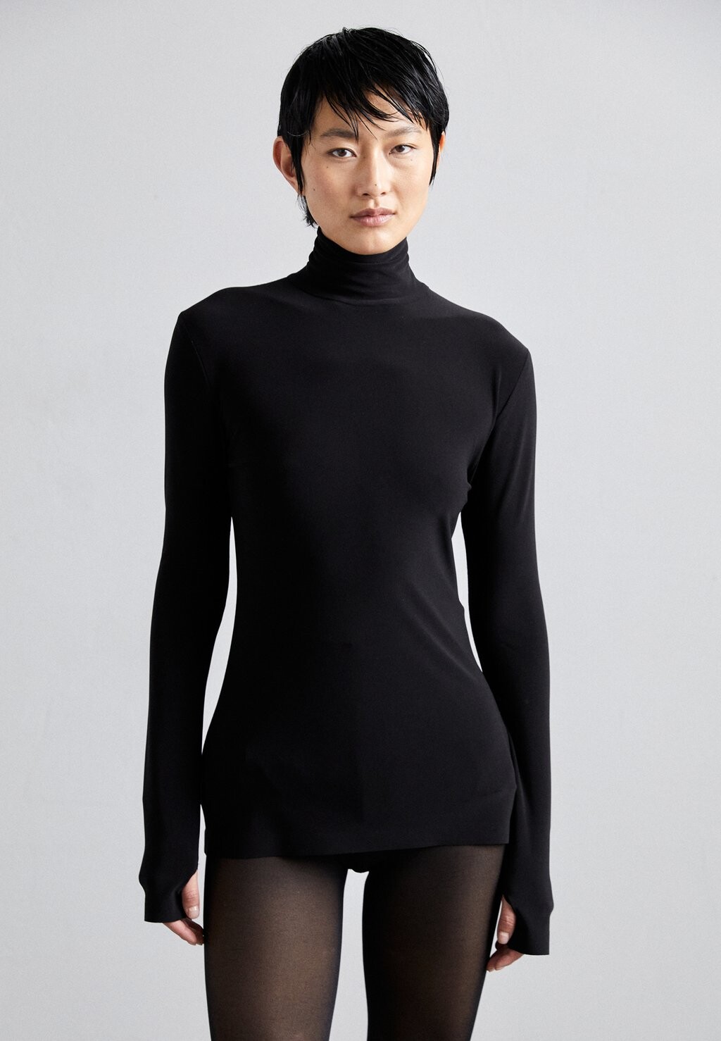 

Топ с длинными рукавами Norma Kamali SLIM FIT LONG SLEEVE TURTLE, черный
