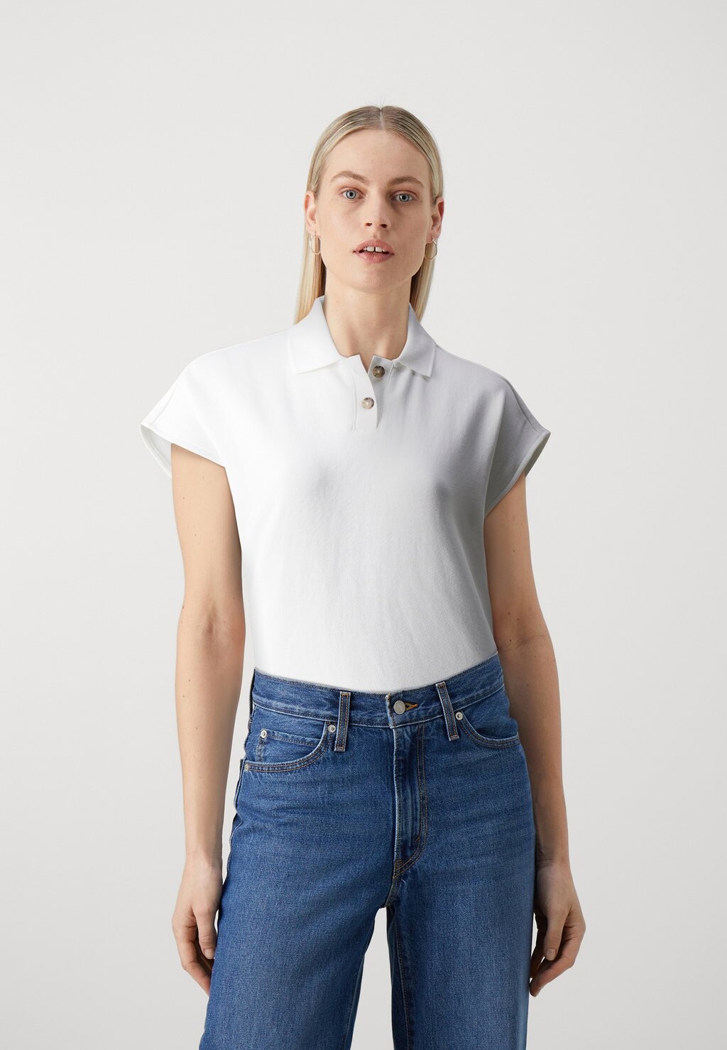 

Поло SHORTSLEEVE ROUNDNECK BUTTON PLACKET Marc O'Polo DENIM, крем