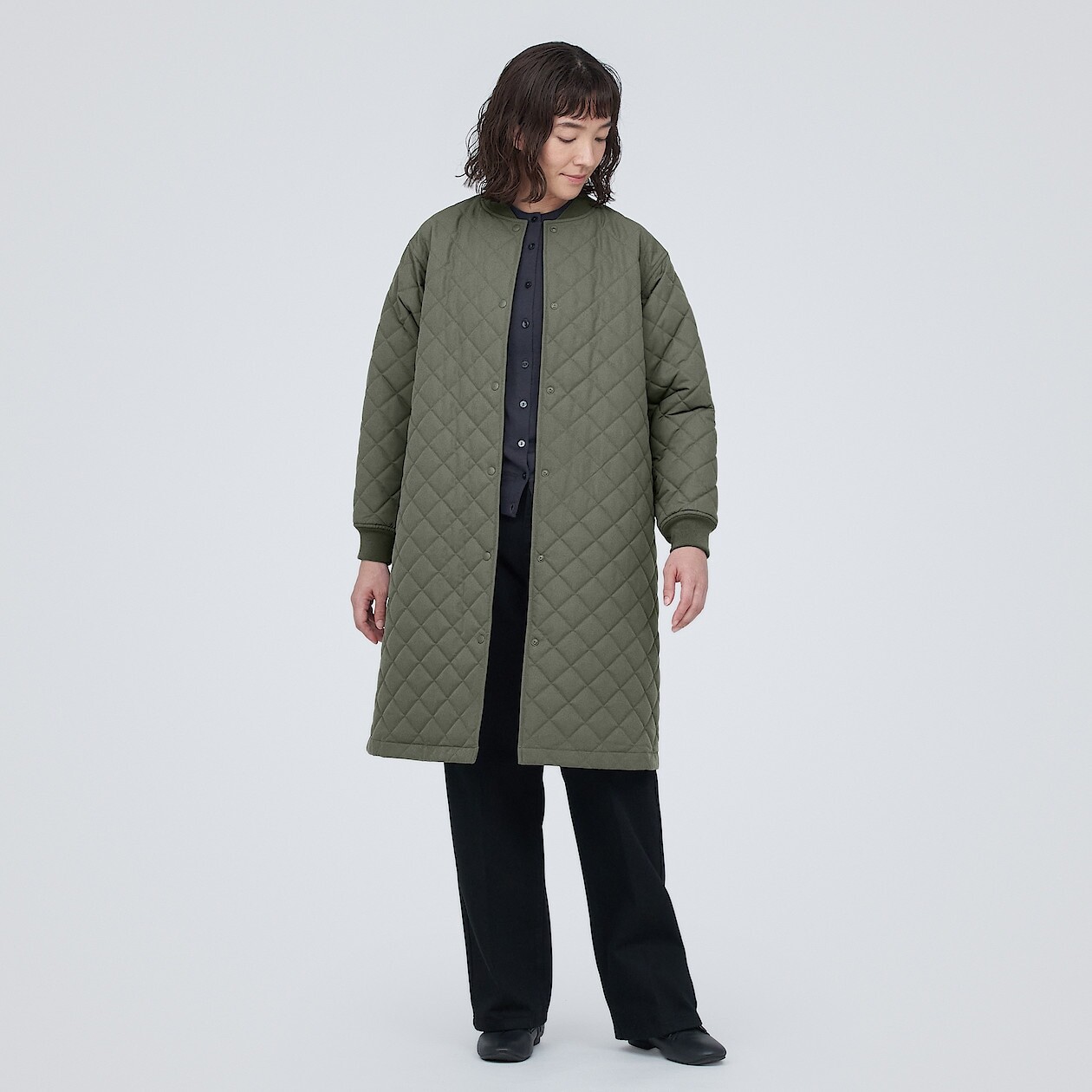 

Моющееся стеганое пальто MUJI, дымчато-зеленый