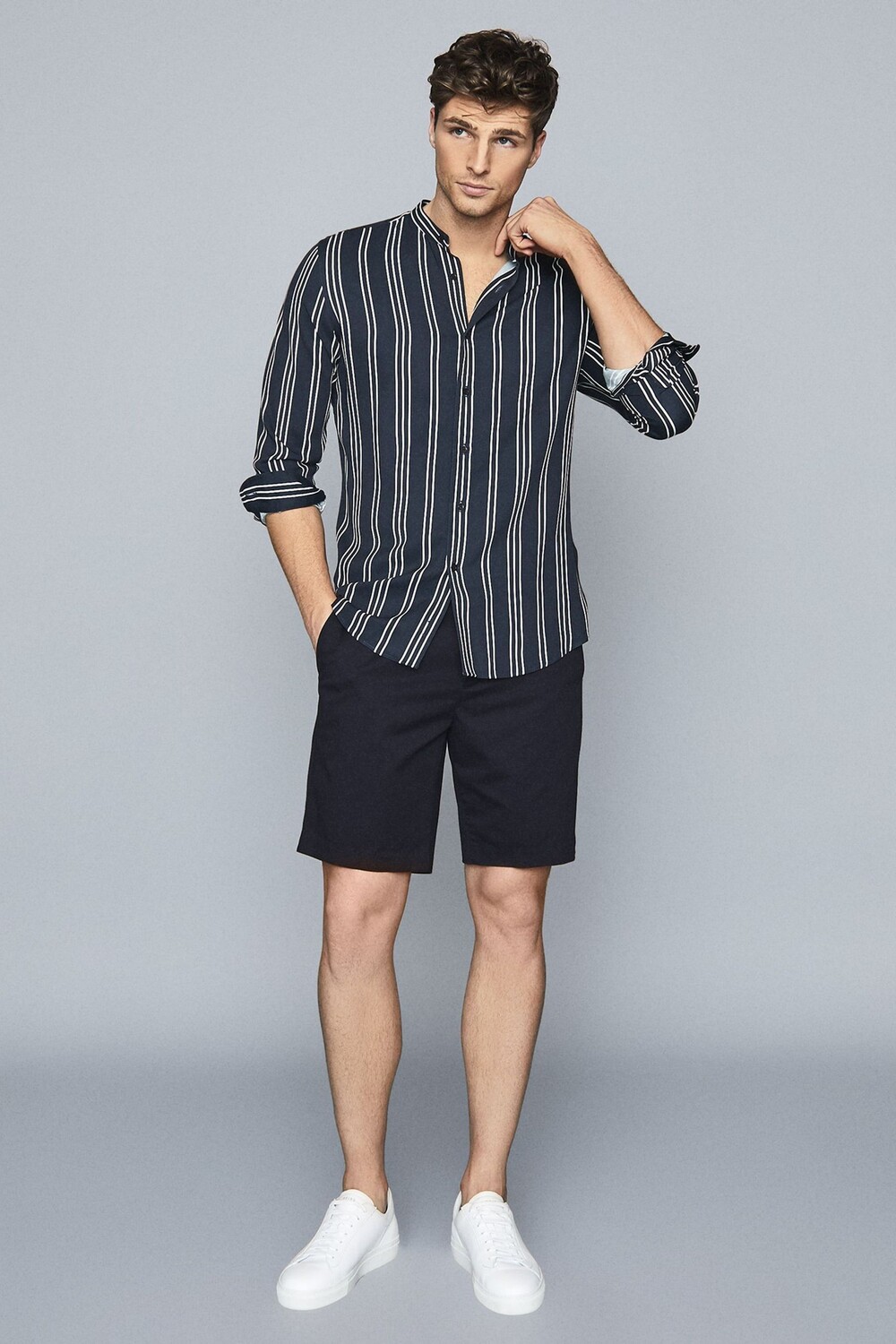 

Шорты чинос Wicket Casual Reiss, синий