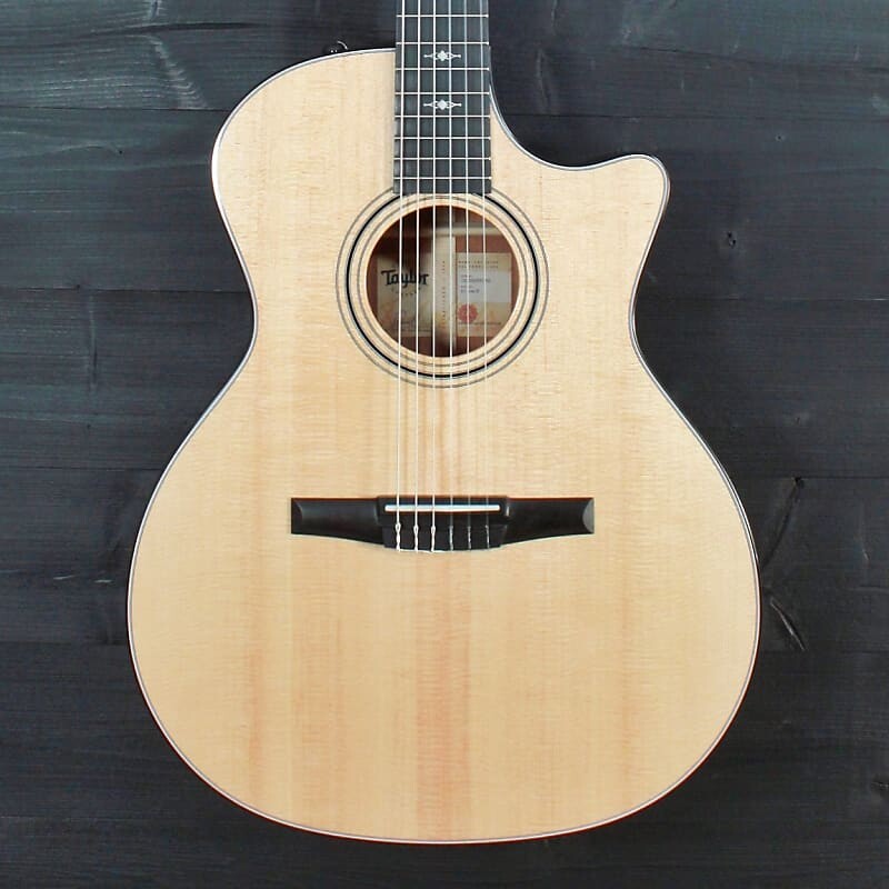 

Акустическая гитара Taylor 314ce N Nylon String w/ ES-N Electronics