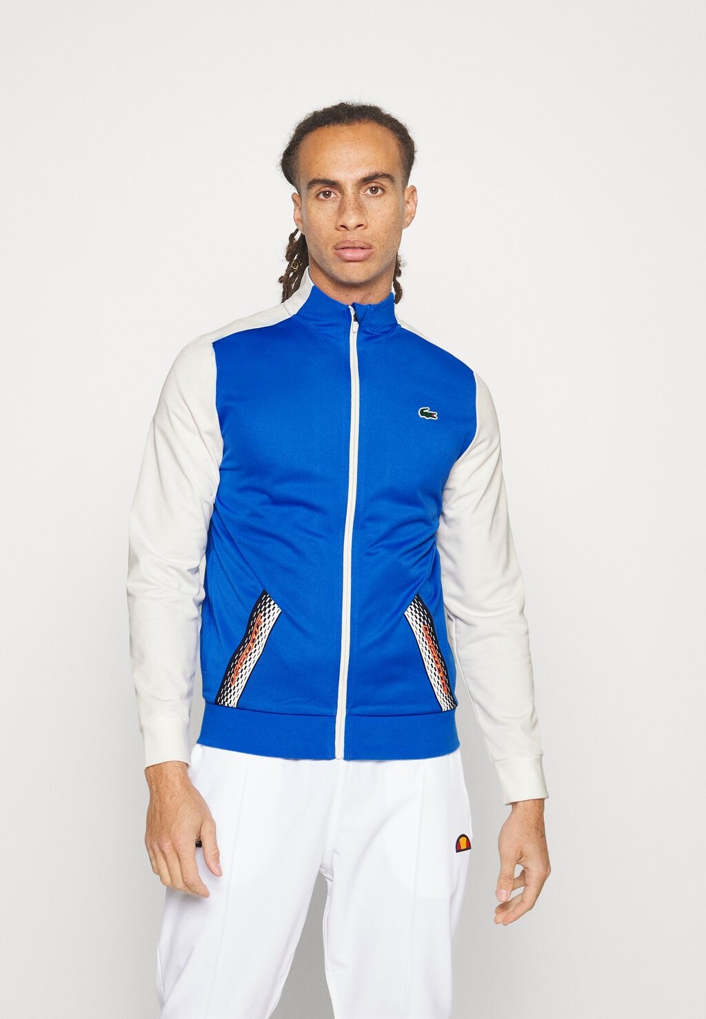 

Спортивная куртка Lacoste