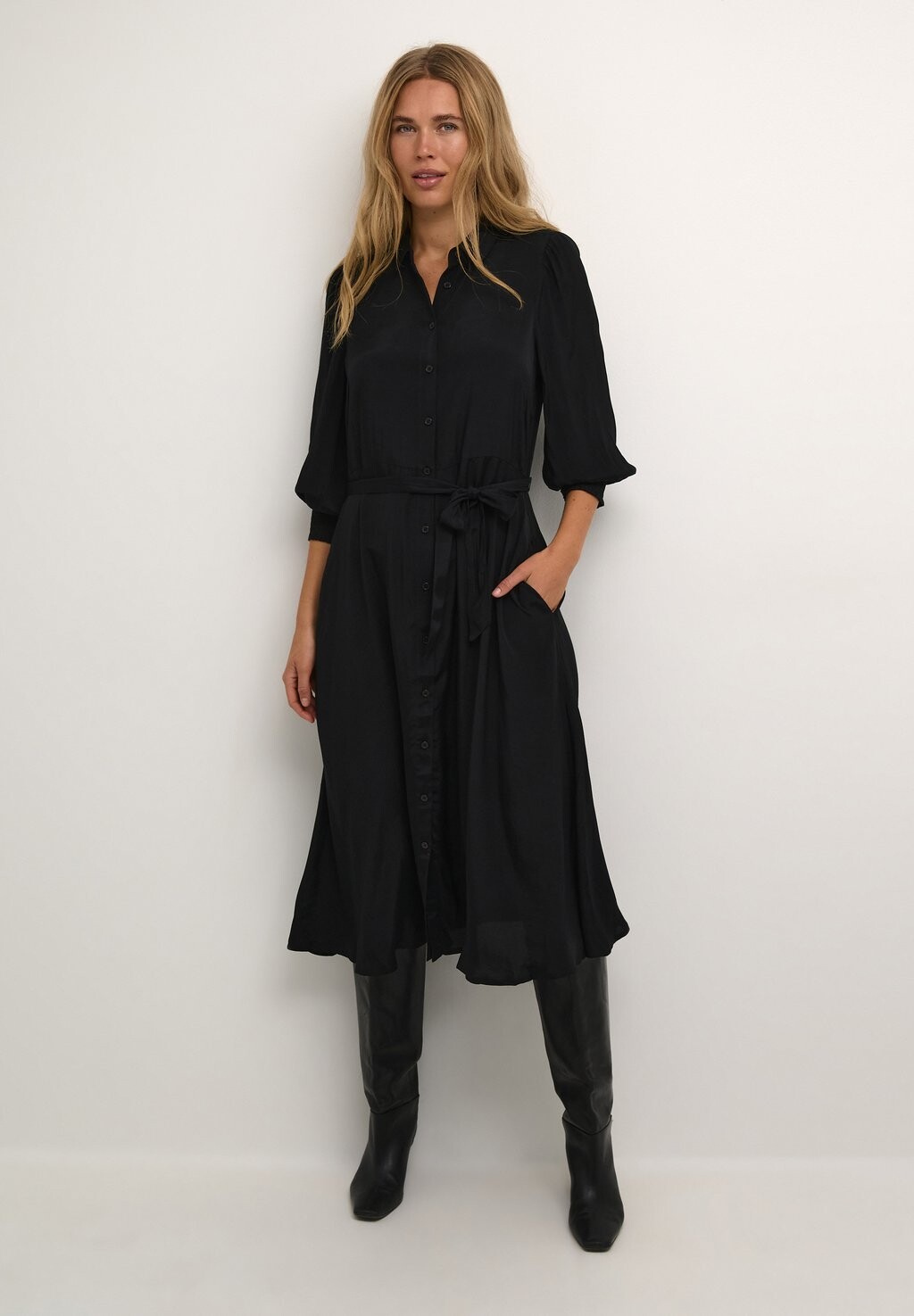

Классическая рубашка Kaffe EMINE OLINE, цвет black deep