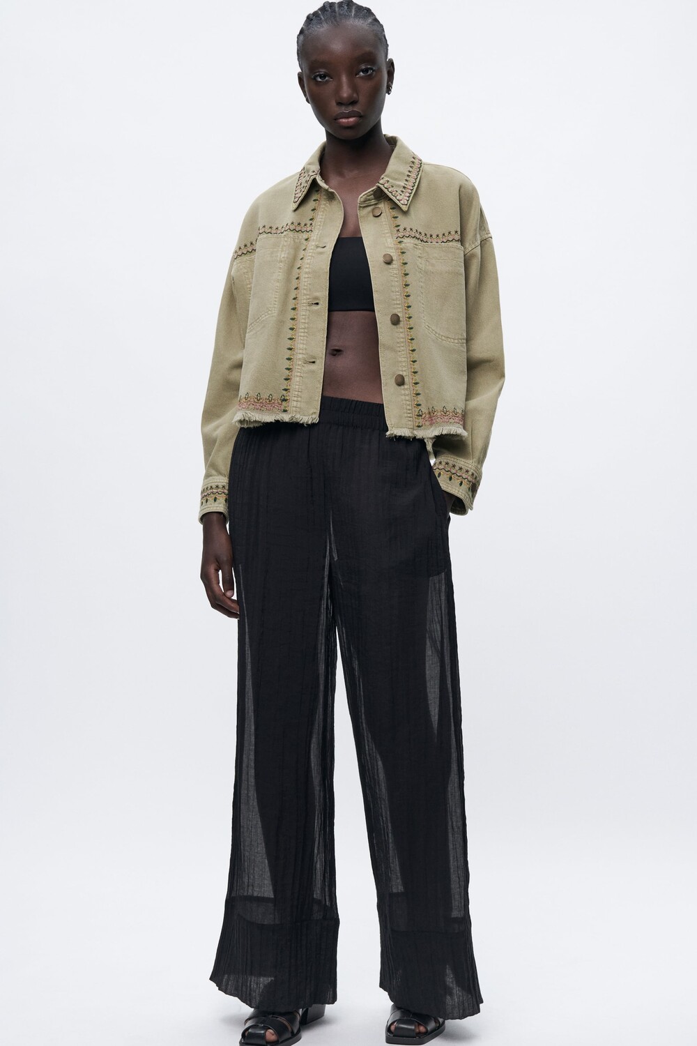 

Куртка с вышивкой Zara, хаки