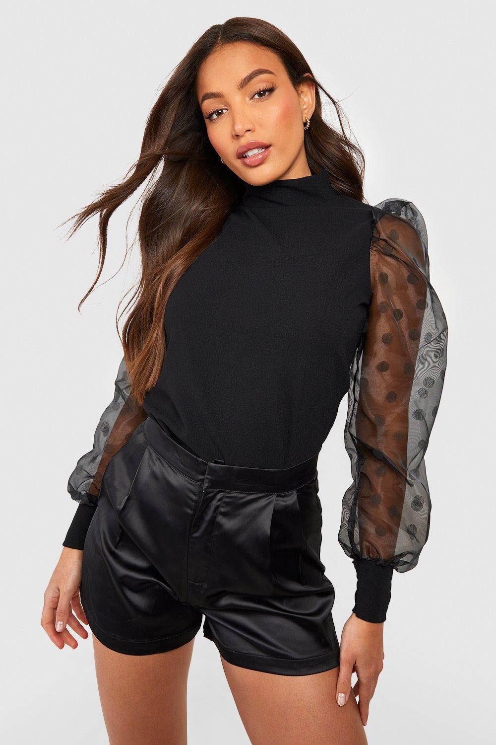 

Высокий топ из органзы в гороток Boohoo, черный