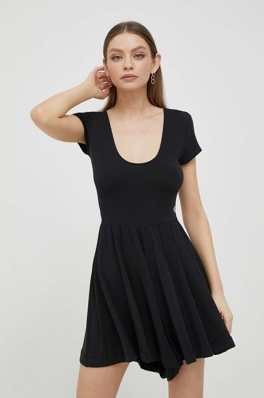 

Комбинезон Calvin Klein Jeans, черный