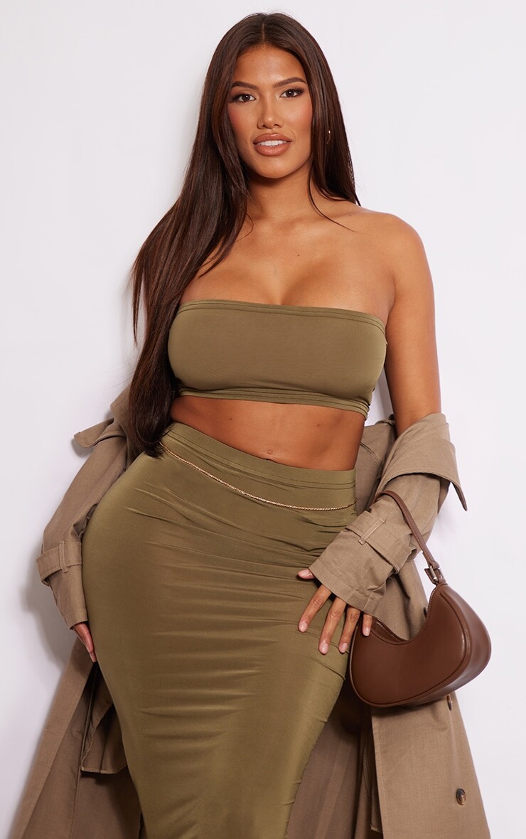 

PrettyLittleThing Укороченный облегающий топ-бандо оливкового цвета Shape