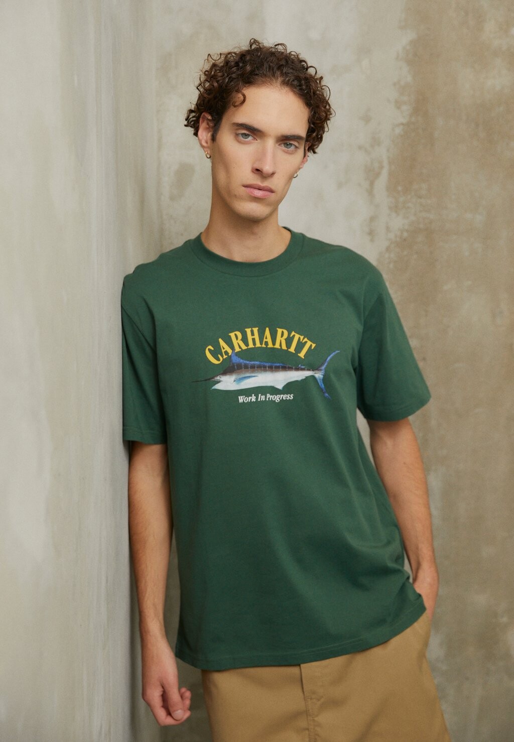 

Футболка с принтом Carhartt WIP, темно-зеленый