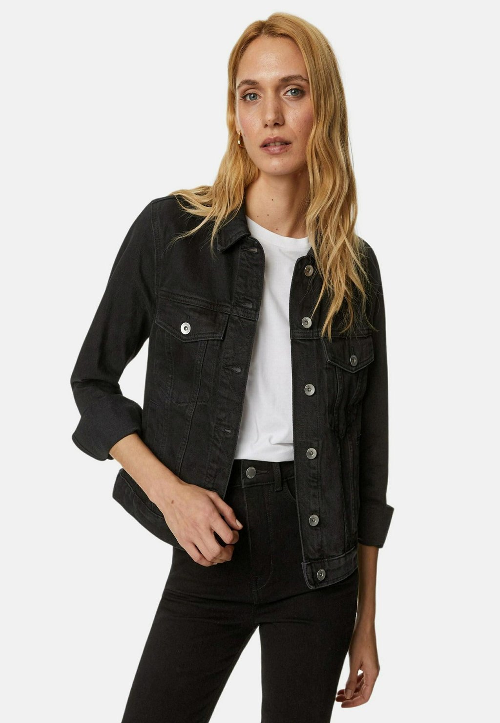 цена Джинсовая куртка Denim Trucker Jacket Marks & Spencer, черный