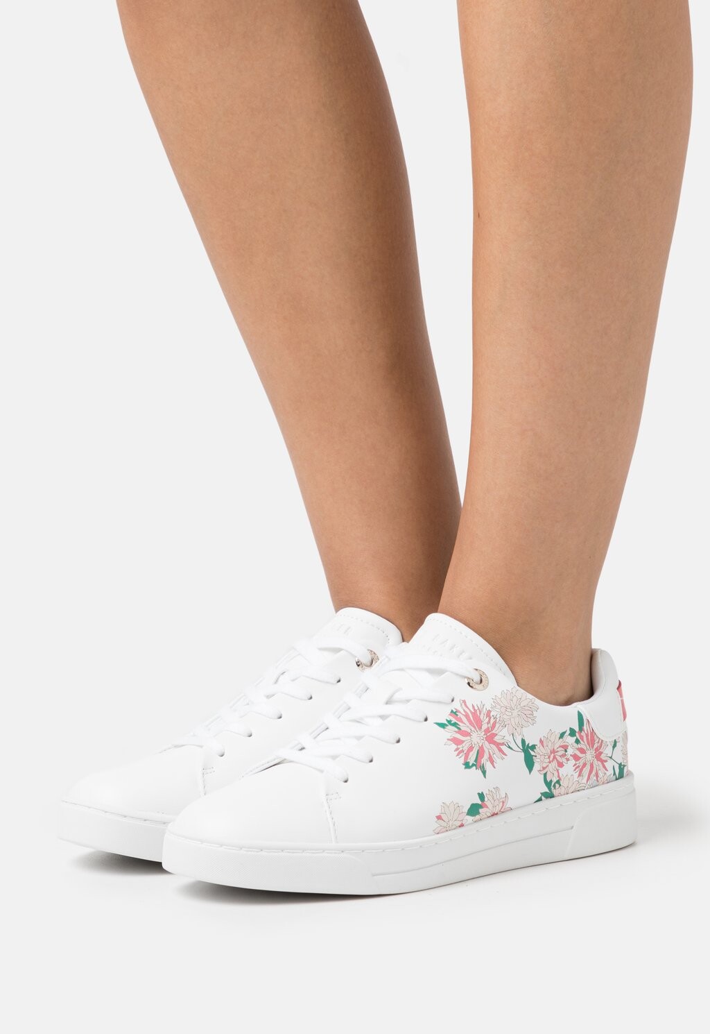 

Кроссовки Ted Baker
