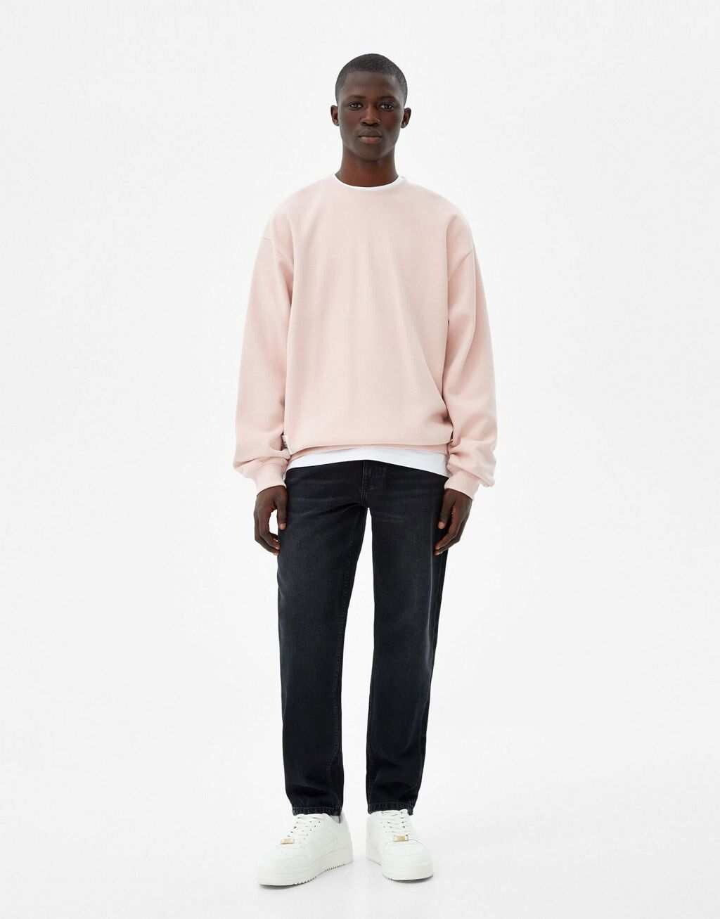 

Черные прямые джинсы Bershka