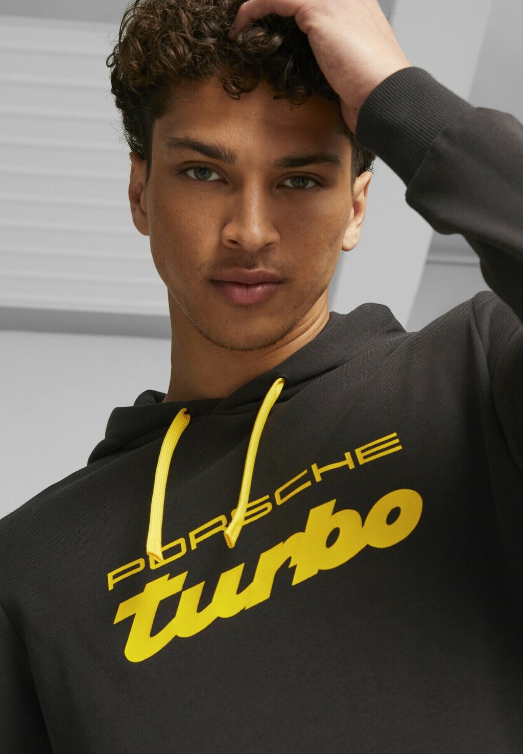 

Толстовка с капюшоном Puma