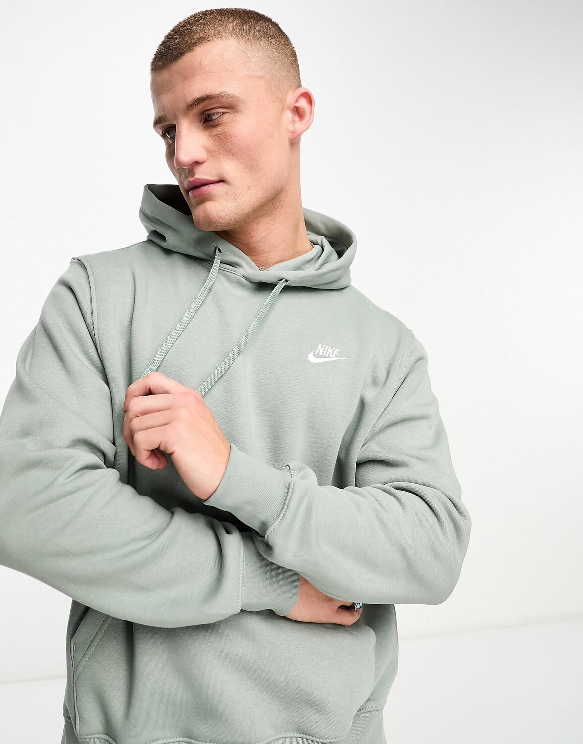 

Худи зеленого цвета Nike Club, Зеленый
