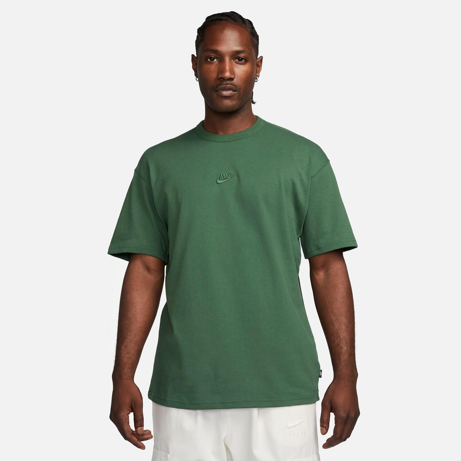 

Мужская футболка Nike Sportswear Premium Essentials, зеленый