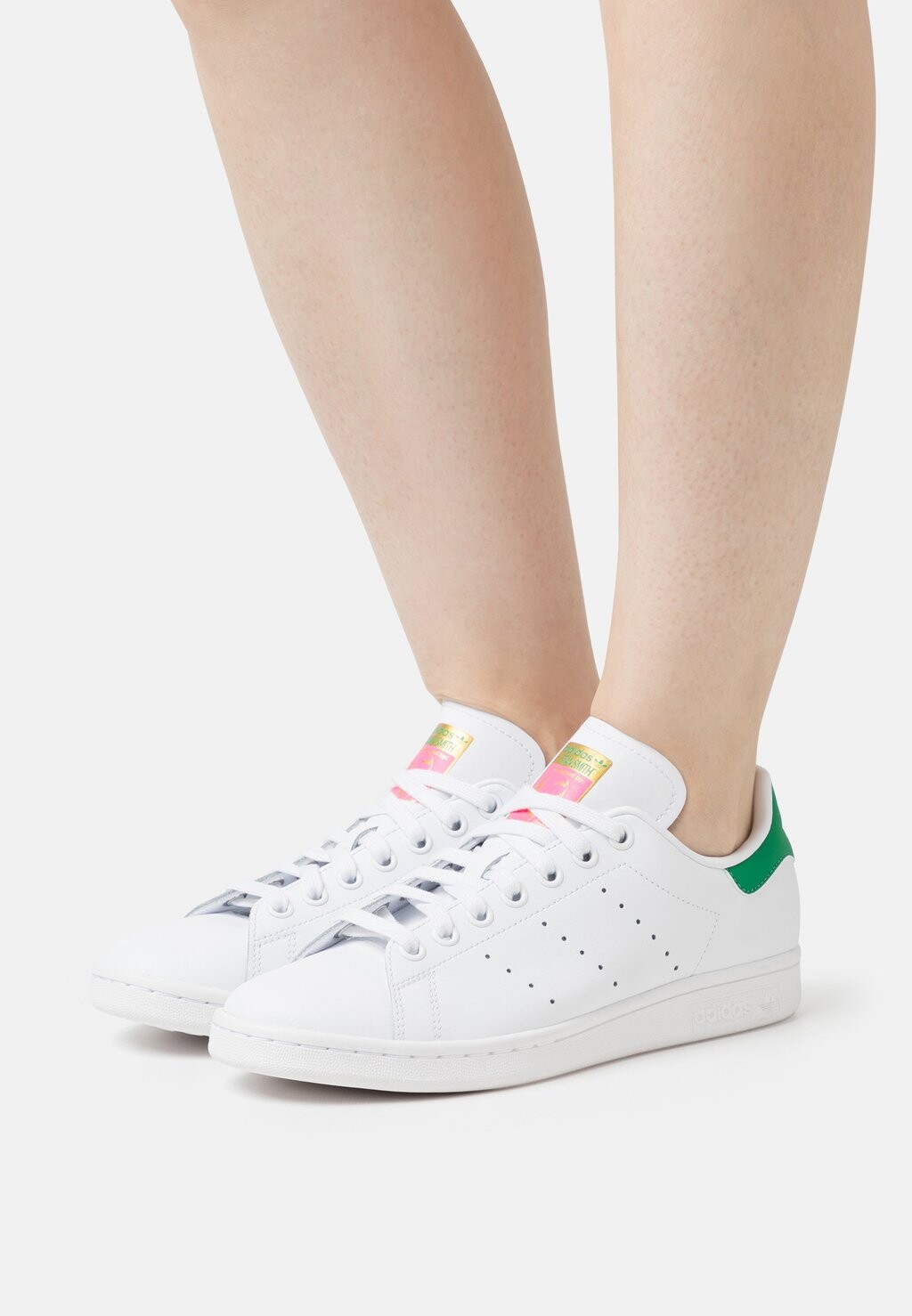 

Кроссовки adidas Originals Stan Smith, обувь белый / ярко-розовый