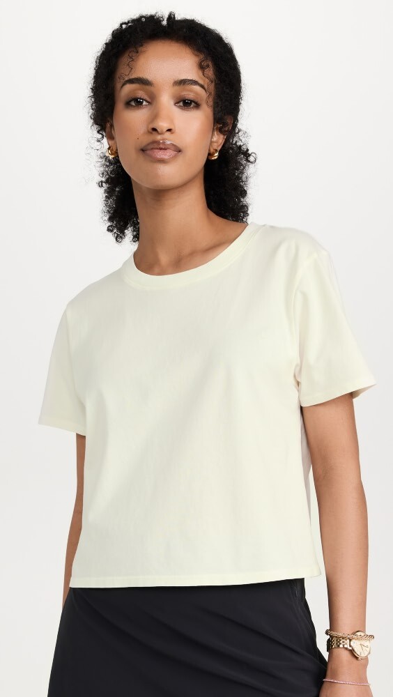 

Футболка Outdoor Voices Everyday Short Sleeve