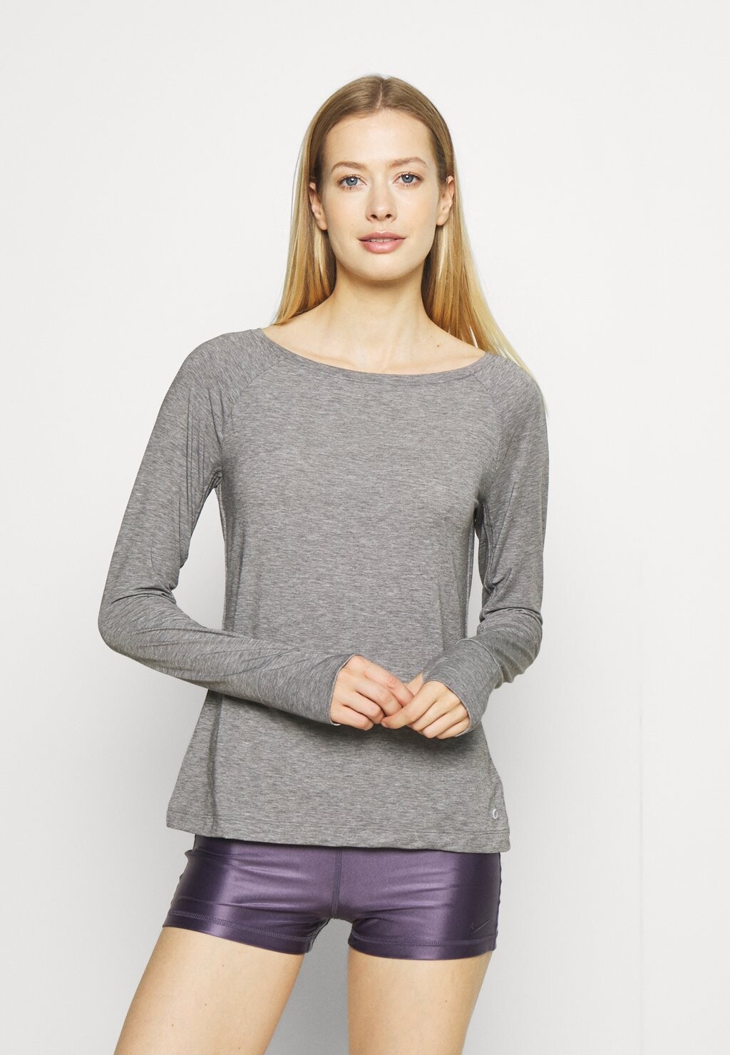 

Спортивная футболка GAP, Серый