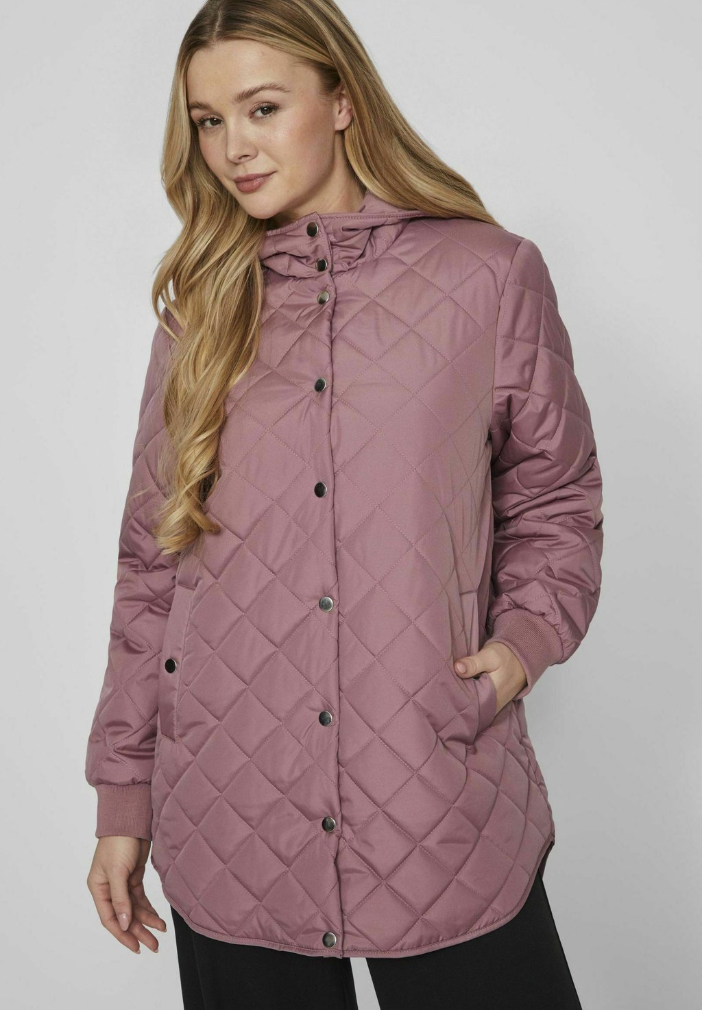 Зимнее пальто VILA Petite, светло-розовый
