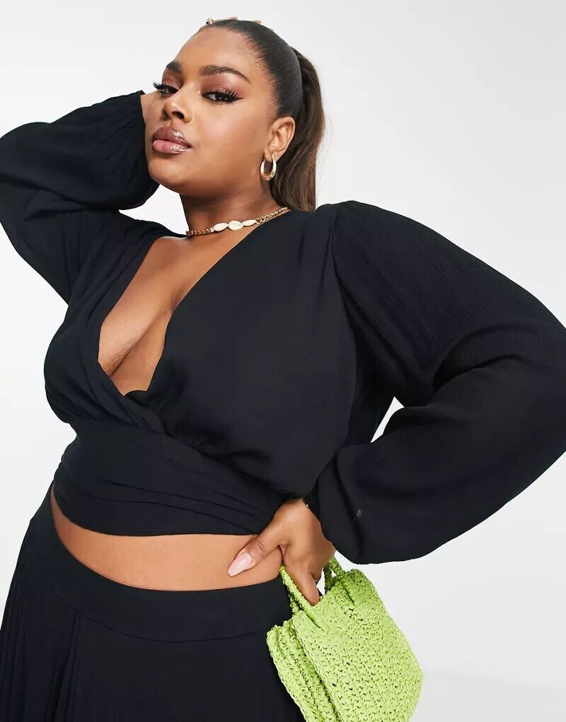

Черный комбинезон пляжного топа с длинными рукавами и запахом ASOS DESIGN Curve
