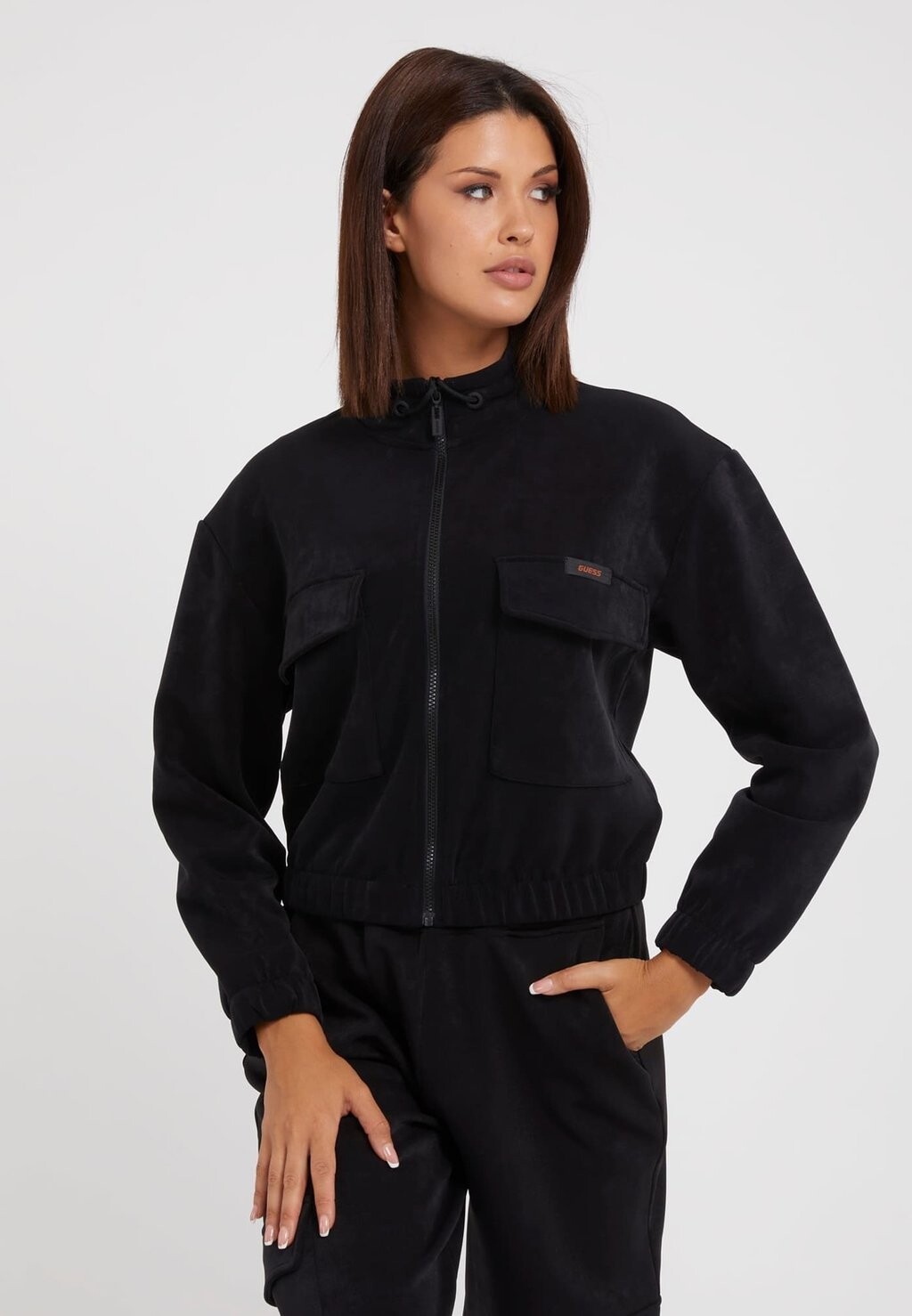 

Легкая куртка Guess