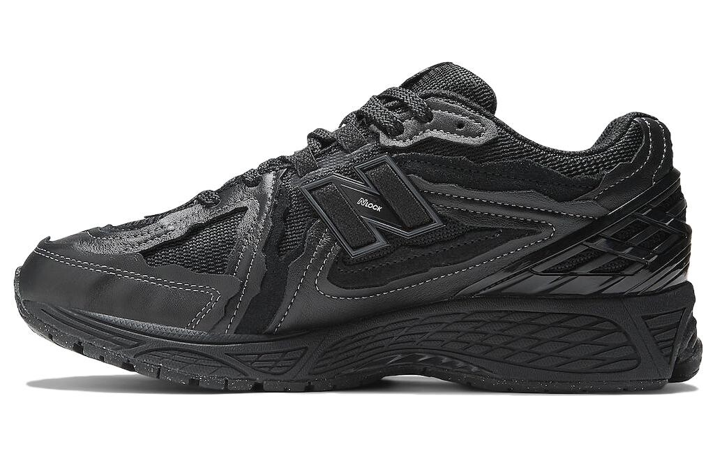 

Кроссовки New Balance 1906D Protection Pack, черная кожа