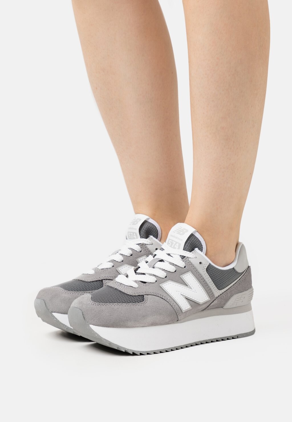 

Кроссовки New Balance