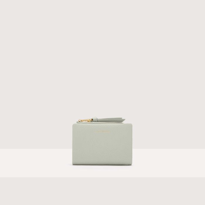 Маленький кошелек из зерненой кожи Coccinelle SOFTY, зеленый coccinelle бумажник