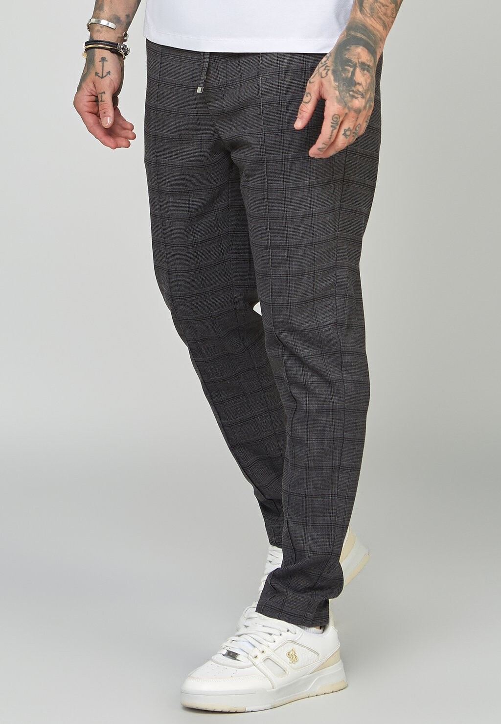 

Тренировочные брюки SIKSILK, черный